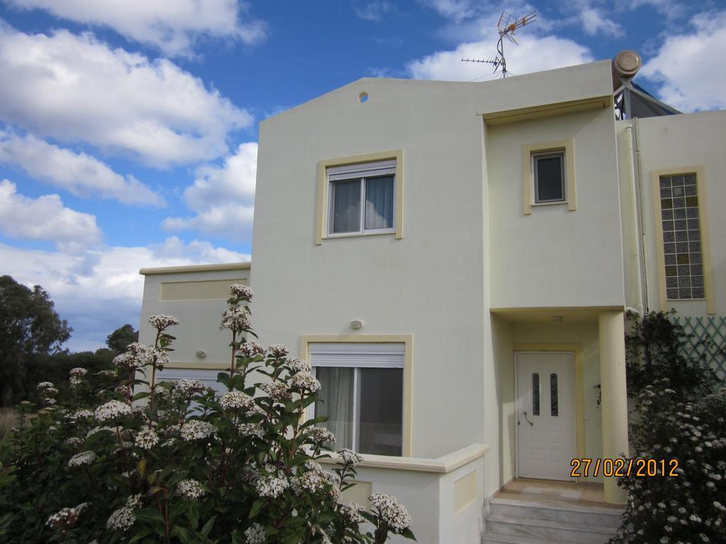 Sunshine Villa غينادي الغرفة الصورة